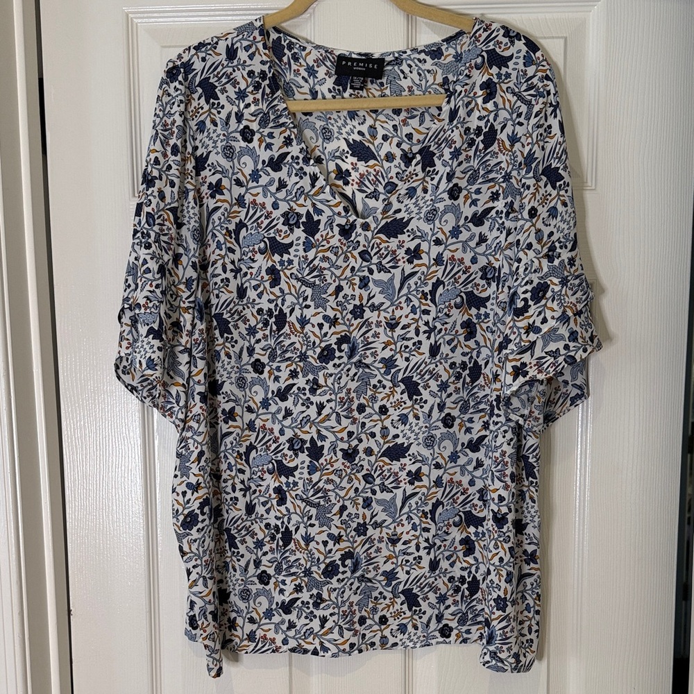 Premise Navy and White Floral Blouse